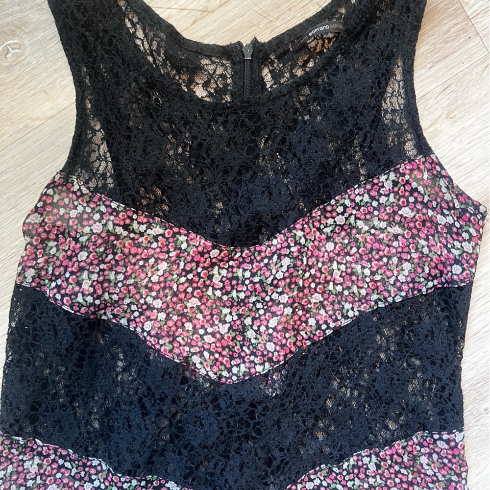 Vintage Y2K Soprano Ditsy Floral and Lace Chevron Mini Dress - Picture 5 of 6